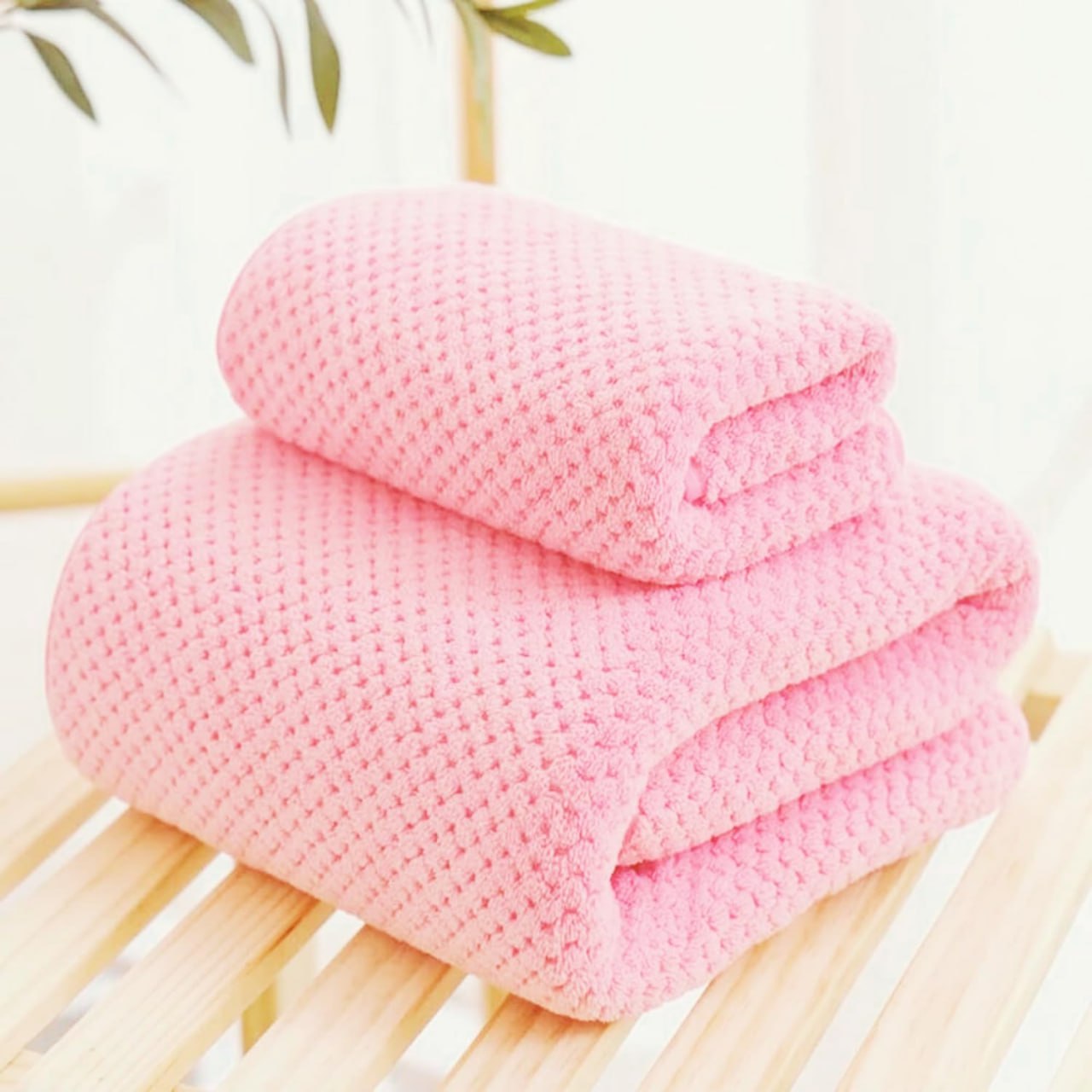 LINEAR Microfiber Bath Towel (Pink)
